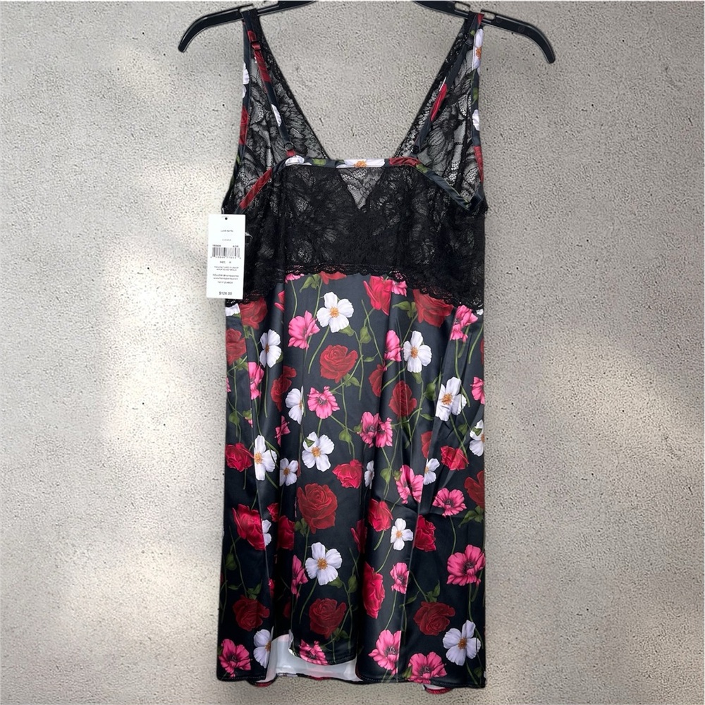 Hanky Panky Black and Red floral Satin Lace Trim Chemise Nightgown